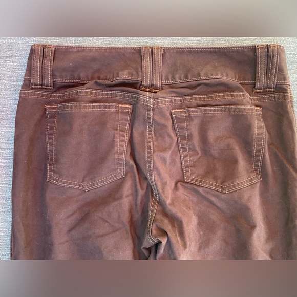 Women's GAP Stretch 5 Pocket Chocolate Color Capris Size 4 - Picture 10 of 11